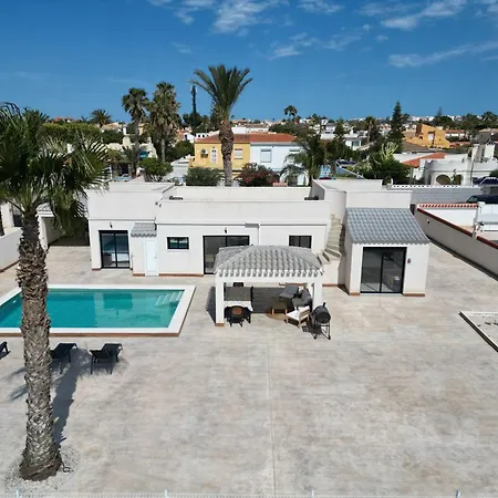 Pink Lagoon Villa Torrevieja